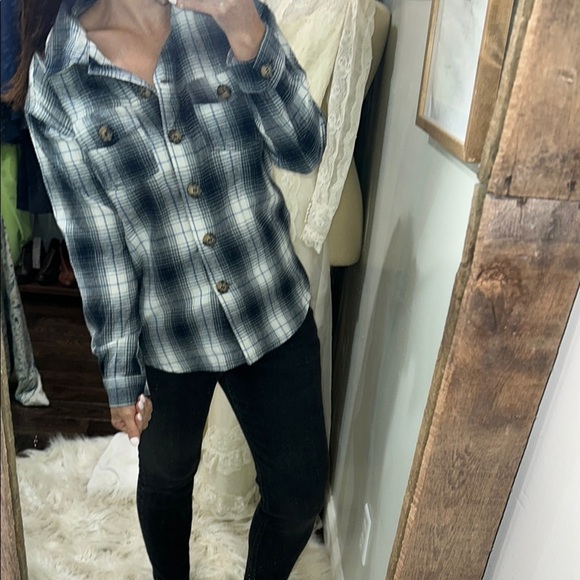 Millenium blue Plaid Button-Up Shirt size xsmall/small - Picture 2 of 6